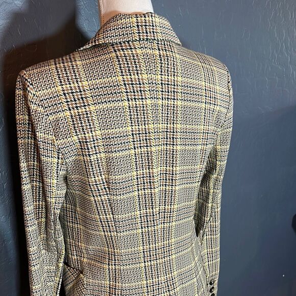 CAbi Black and Tan Blazer with Tailored Fit - Picture 5 of 7